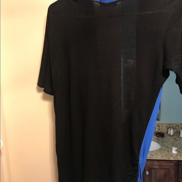 Black and blue top - Picture 3 of 3